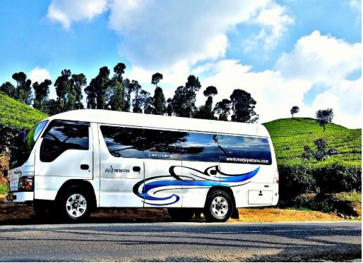 Read more about the article Rekomendasi Sewa Bus Pariwisata di Bandung Tahun ini