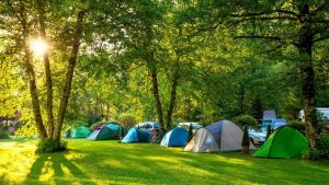 Read more about the article Rekomendasi Wisata Camping Di Bandung