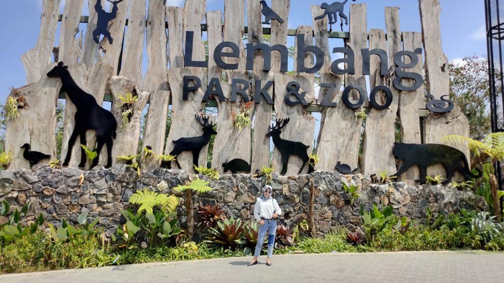 Berlibur Bersama Anak di Lembang Park & Zoo